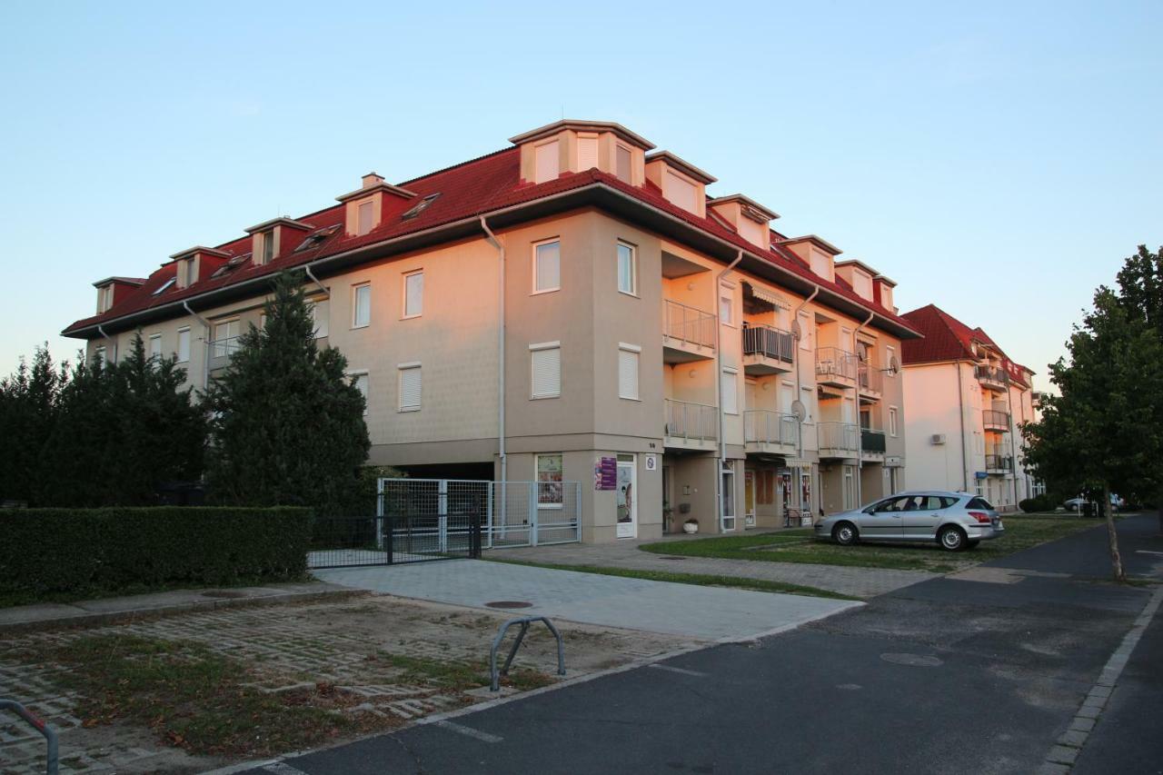 Apartment With Swing Hévíz Kültér fotó
